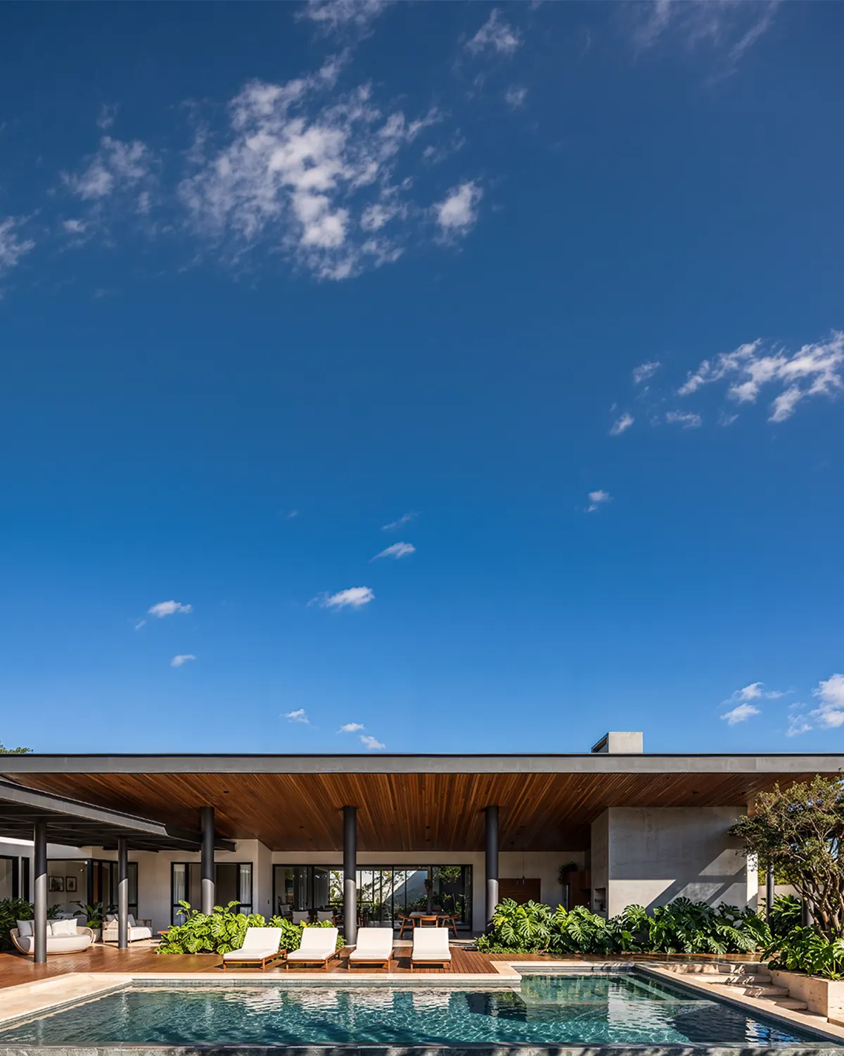 Casa Jatobá — Arquitetura — Curitiba, PR